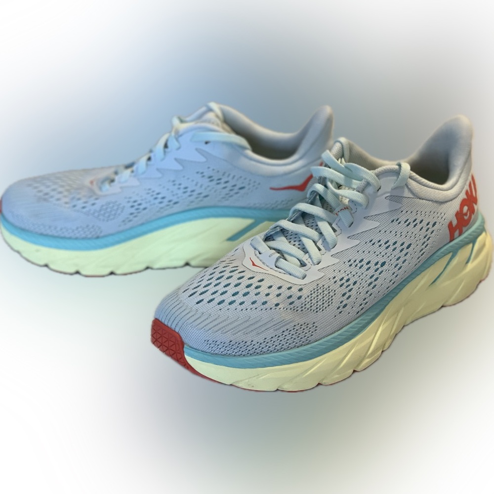 Hoka One One-Women’s 6 - Morning mist/hot coral